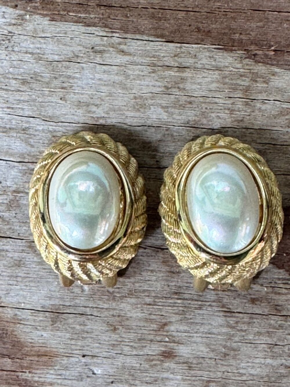 Christian Dior Faux Pearl Cabochon Clip-On Earrings Gold Tone Vintage Signed